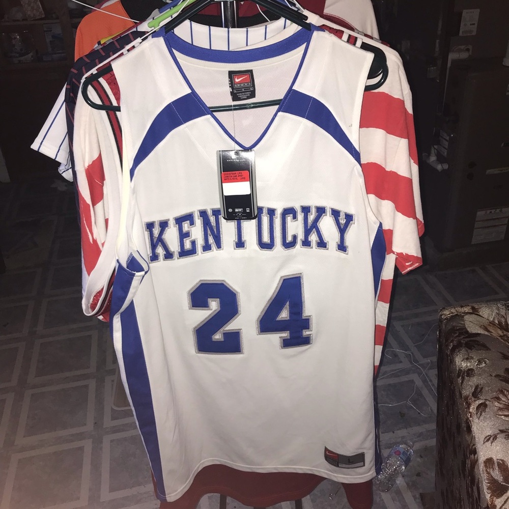 Nike wildcats Kentucky jersey number 24 size L
